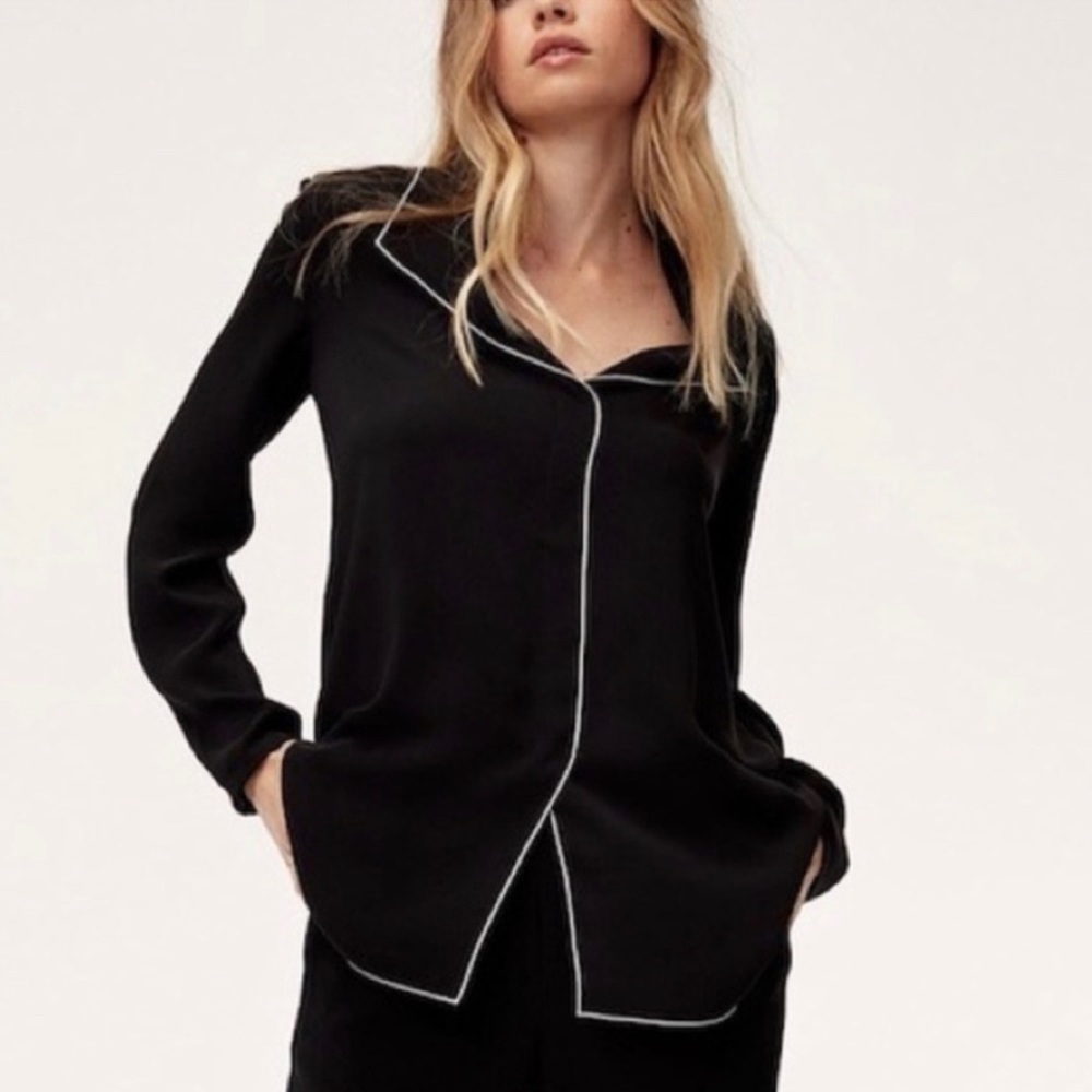 Aritzia Rena Blouse size xs